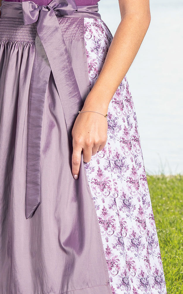 Blusendirndl Maintal, mit Schürze