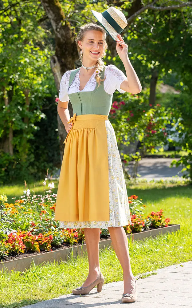 Blusendirndl Apfeltal, mit Schürze