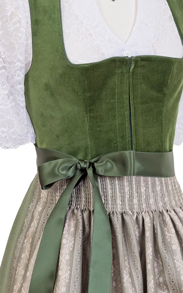 Blusendirndl Wiestal Samt grün, mit Schürze