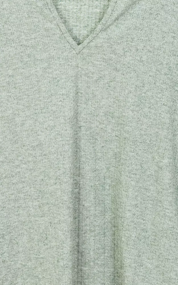 Shirt 236329, olivgrün langarm