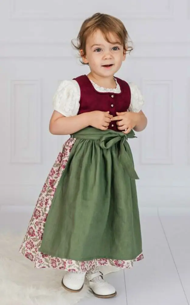 Baby-Dirndl Rosi mit Schürze, beere