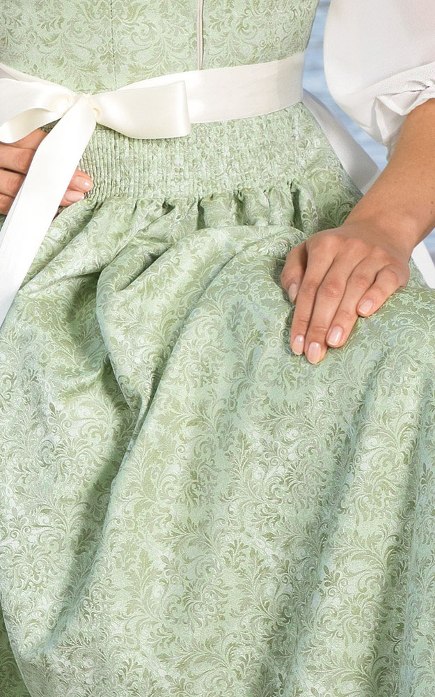 Blusendirndl Guldental, mit Schürze