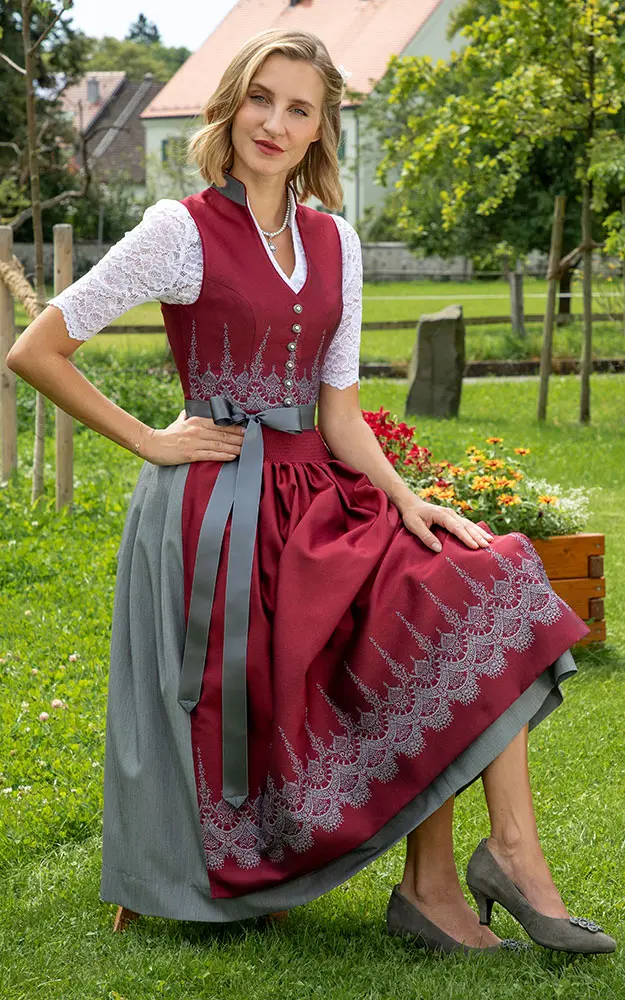 Blusendirndl Hirschtal, mit Schürze