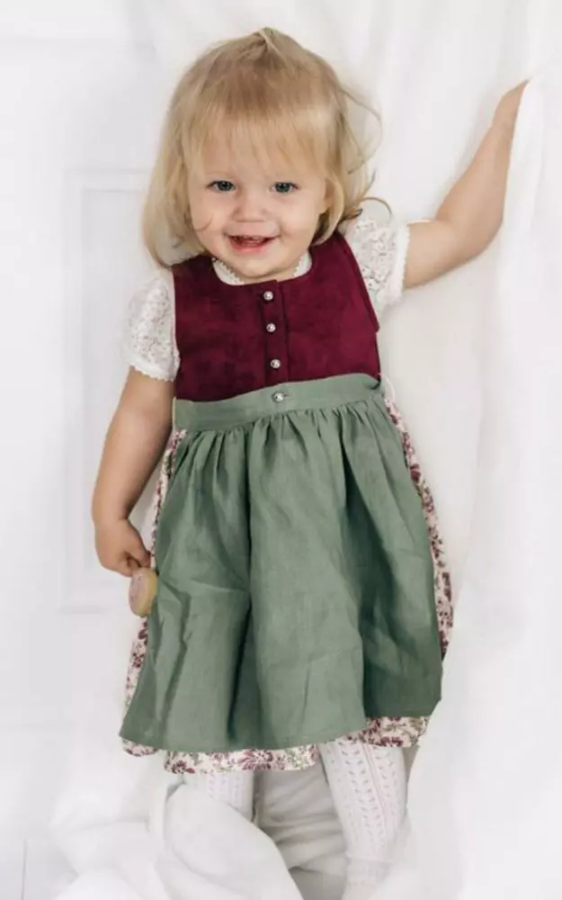 Baby-Dirndl Rosi mit Schürze, beere