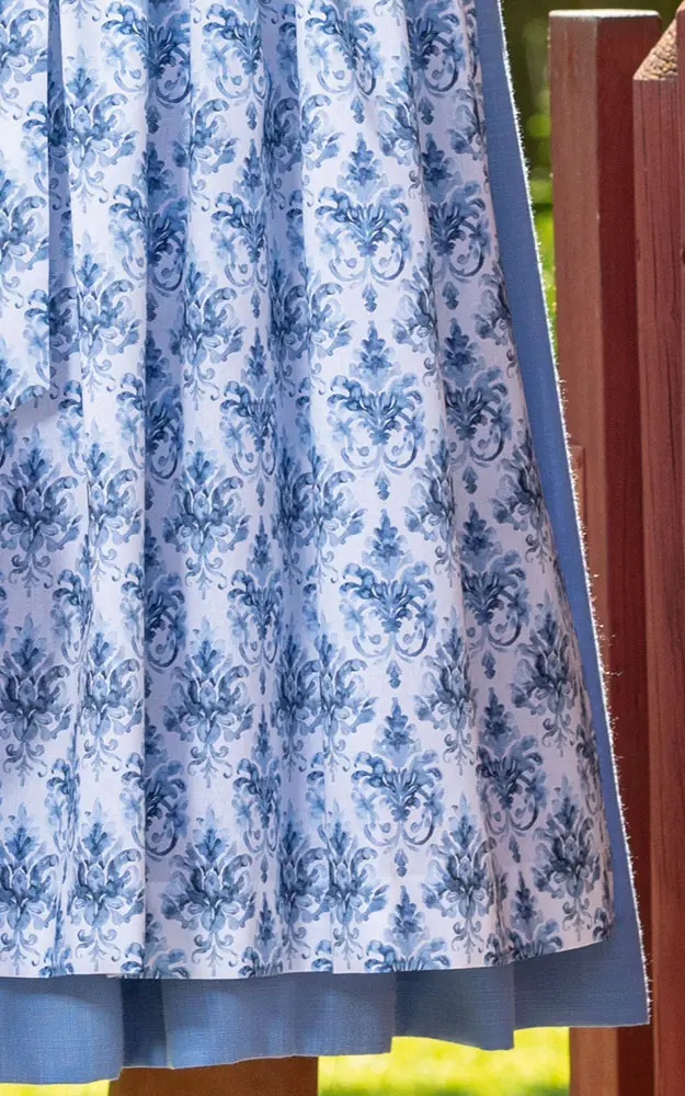 Blusendirndl Halltal, mit Schürze