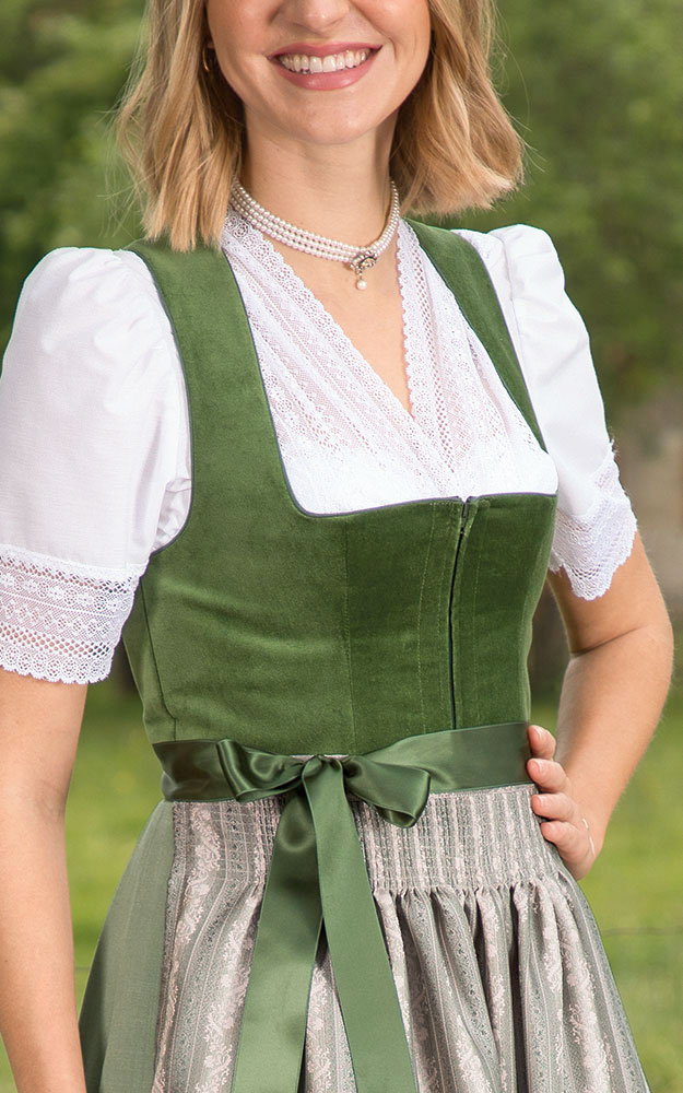 Blusendirndl Wiestal Samt grün, mit Schürze