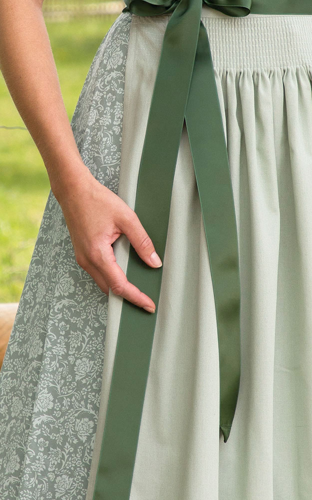 Dirndl Garching, mit Schürze