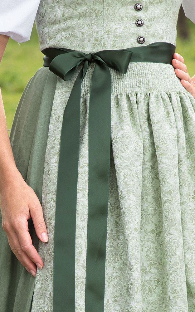 Blusendirndl Liesertal, mit Schürze
