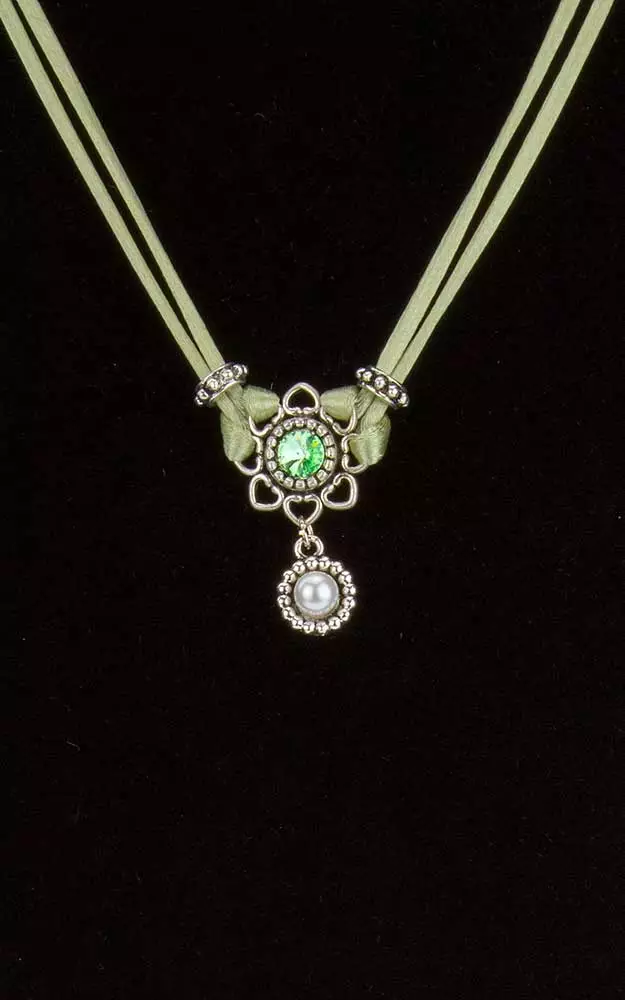 Kette 48143/1, lindgrün