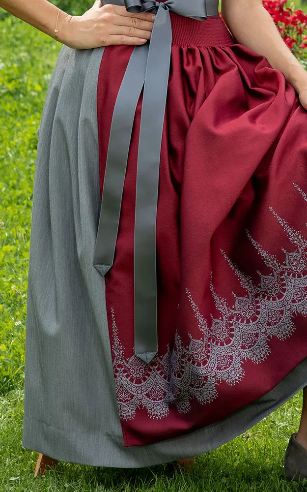 Blusendirndl Hirschtal, mit Schürze