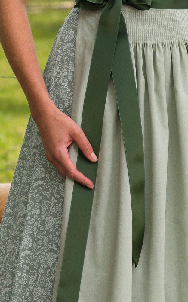 Dirndl Garching, mit Schürze