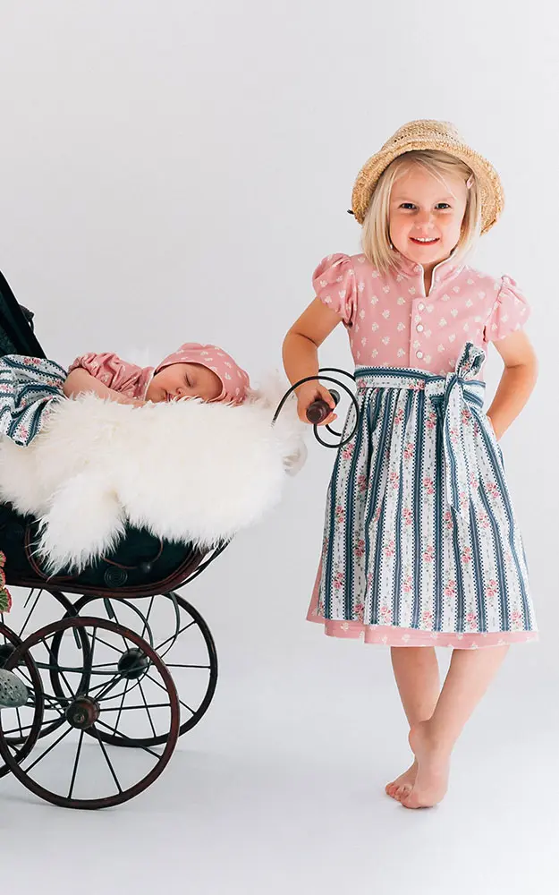 Baby-Dirndl Leni mit Schürze, altrosa