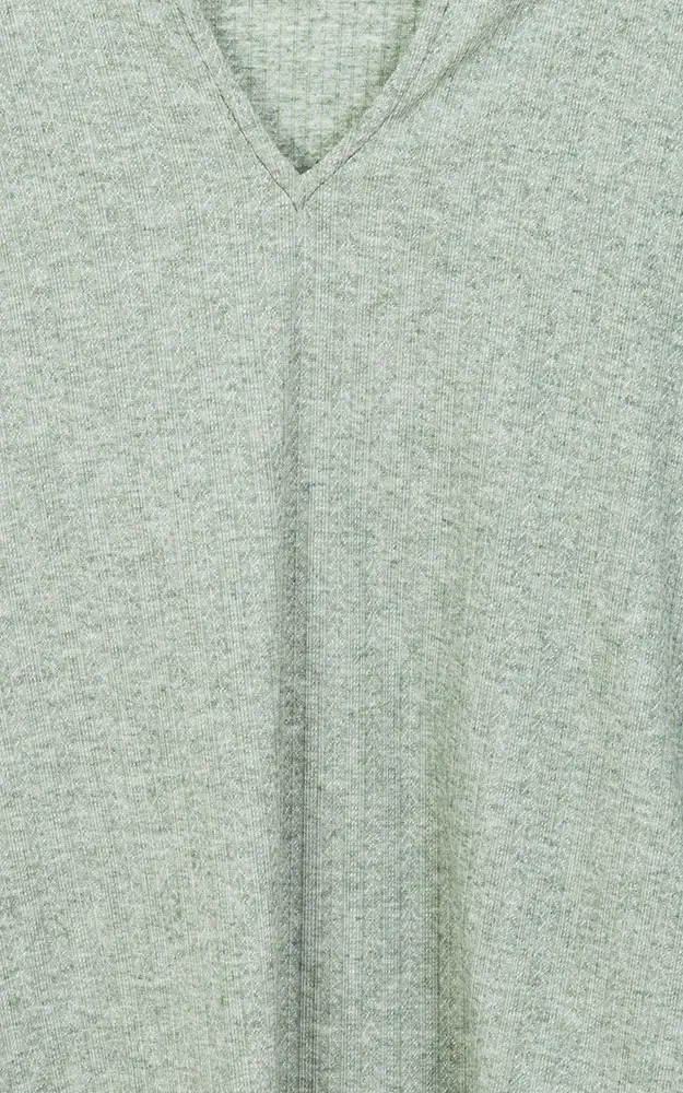 Shirt 236329, olivgrün langarm