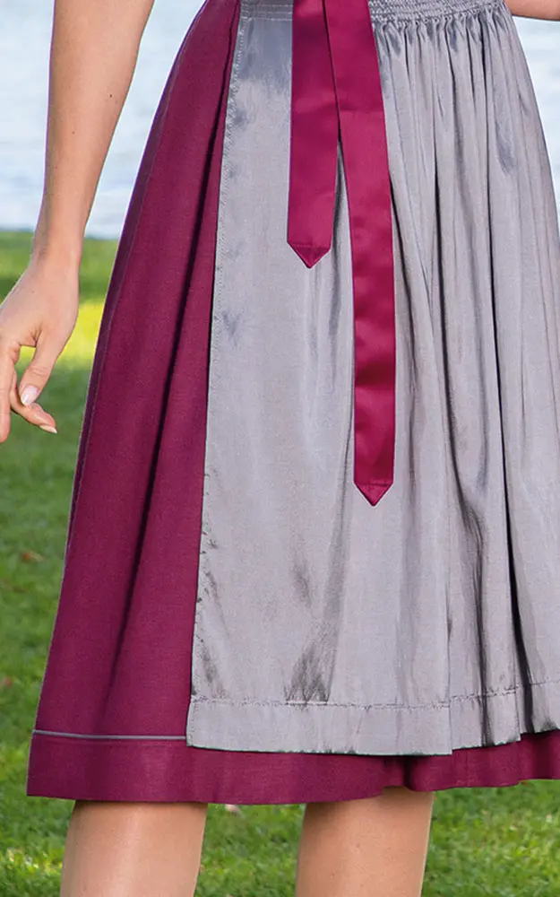 Blusendirndl Glottertal, mit Schürze