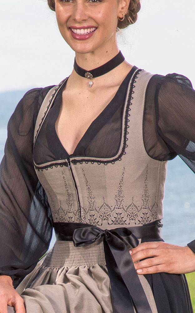 Blusendirndl Ledrosee, mit Schürze