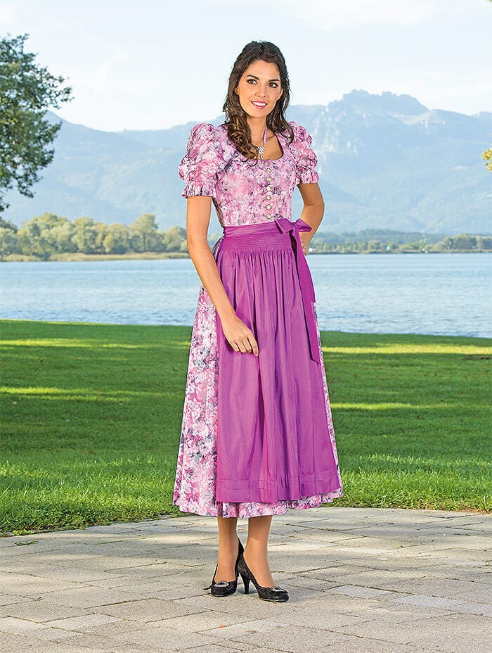 Handgefertigte Dirndl aus Übersee Chiemseer Dirndl & Tracht